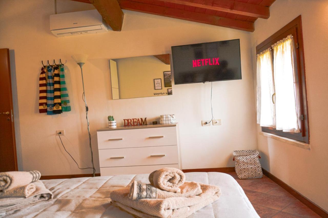 Il Paiolo Magico Apartamento Valeggio sul Mincio Exterior foto